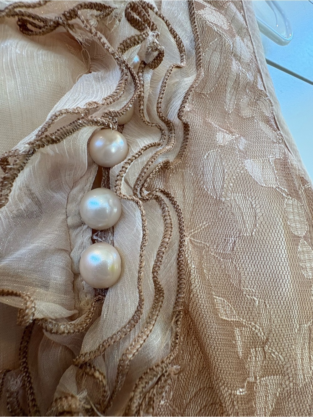 Pretty Angel Sleeveless Layered Ruffle Blouse - Picture 5 of 9